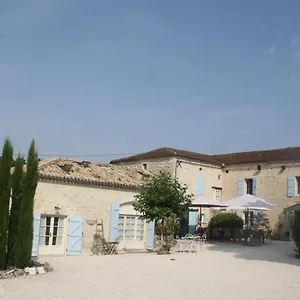 Une Vie En Quercy Couette-café Montaigu-de-Quercy